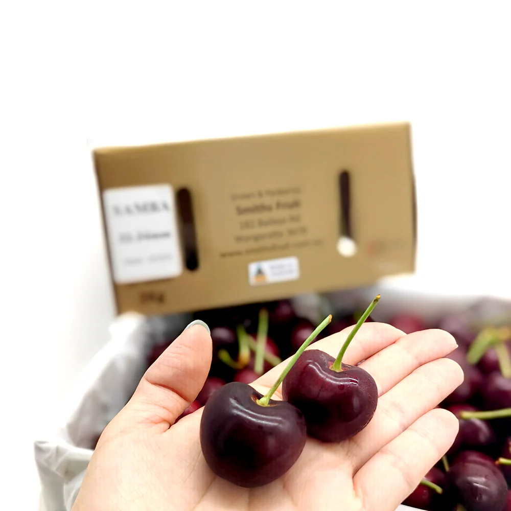 Smiths Fruit Samba Cherries Gift Box 32-34mm - 2kg - Image 2