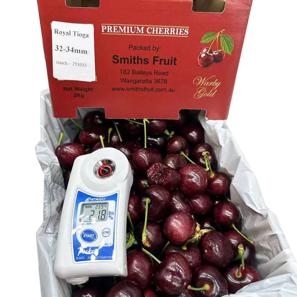 Smiths Fruit Warby Gold Royal Tioga Cherries Gift Box 2kg (32–34mm) - Image 2