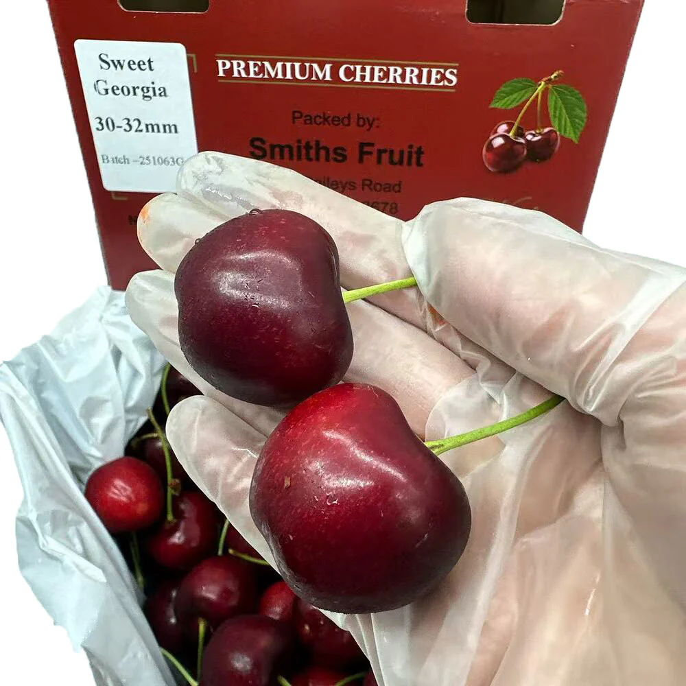 Smiths Fruit Warby Gold Sweet Georgia Cherries 30–32mm Gift Box – 2kg - Image 3