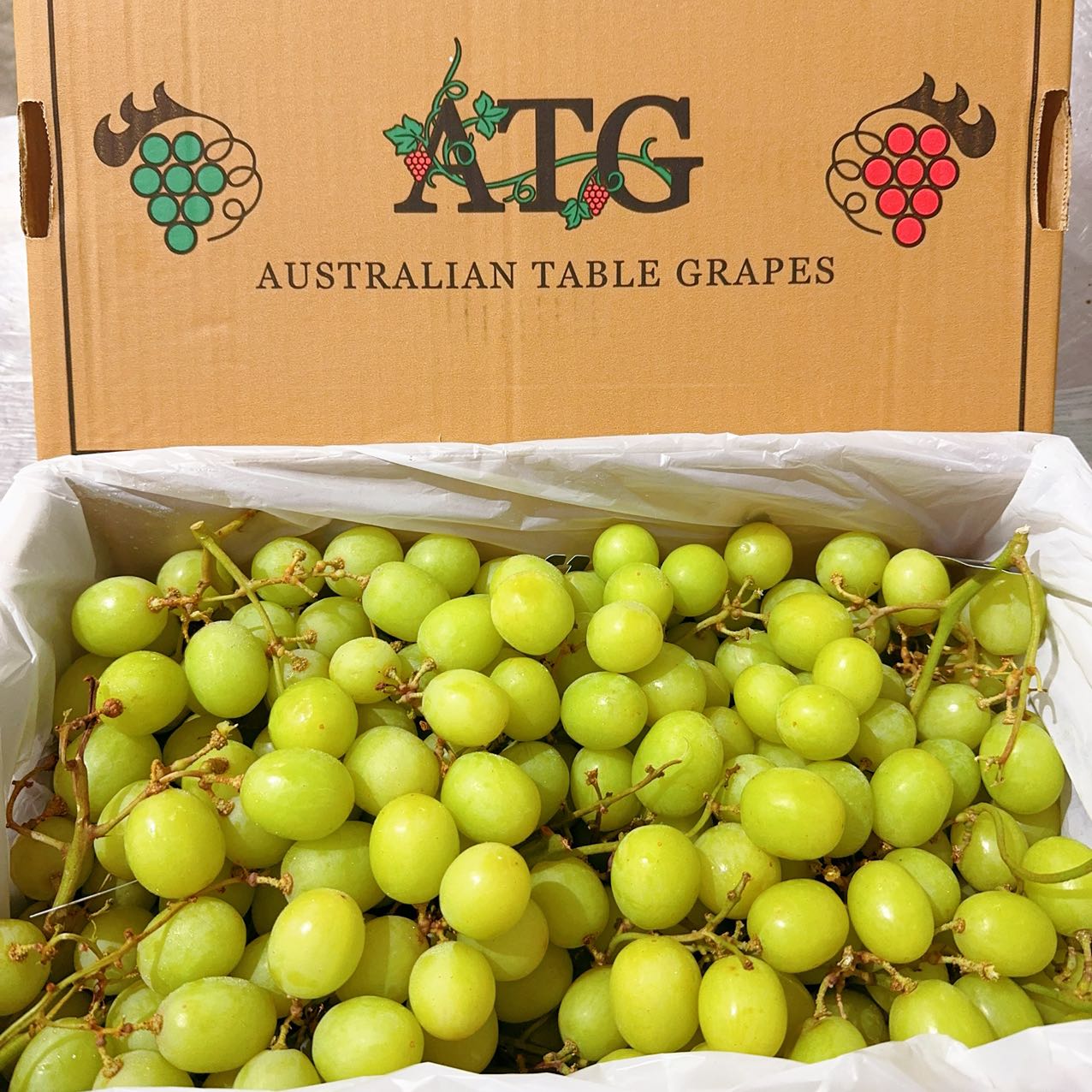 Spartan Premium Autumn Crisp Shine Muscat Grapes - 1kg