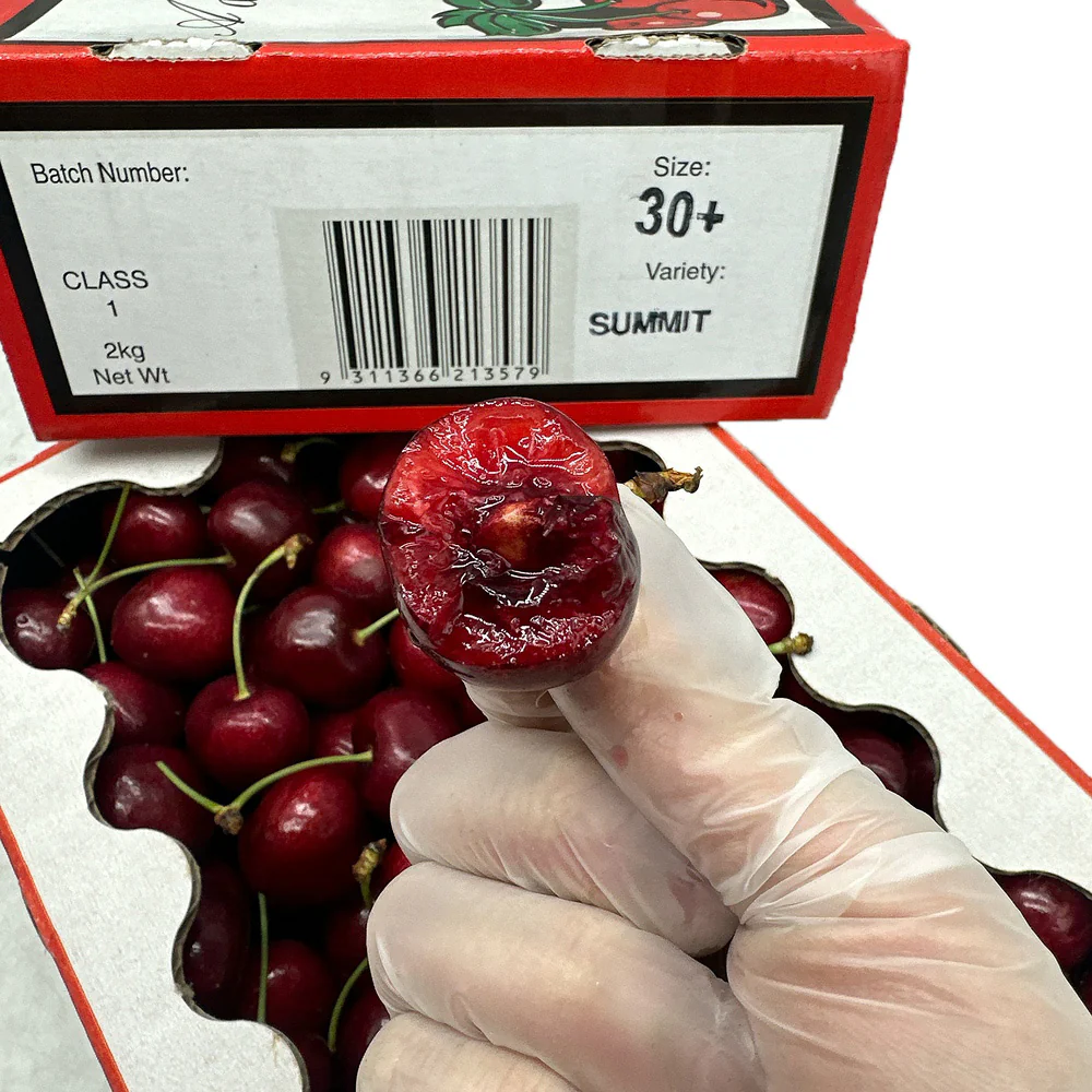 Summit Cherries Christmas Gift Box 30mm+ – 2kg - Image 4