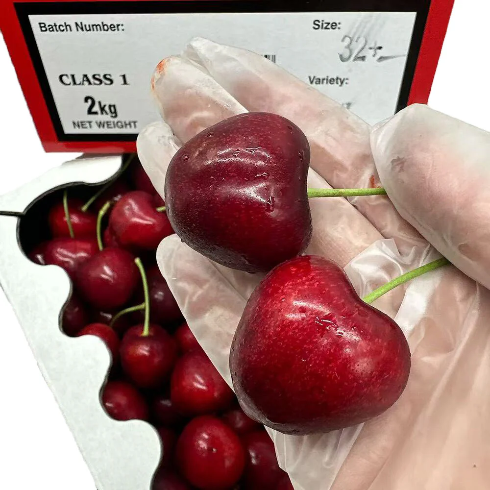 Summit Cherries Christmas Gift Box 32mm+ – 2kg - Image 3