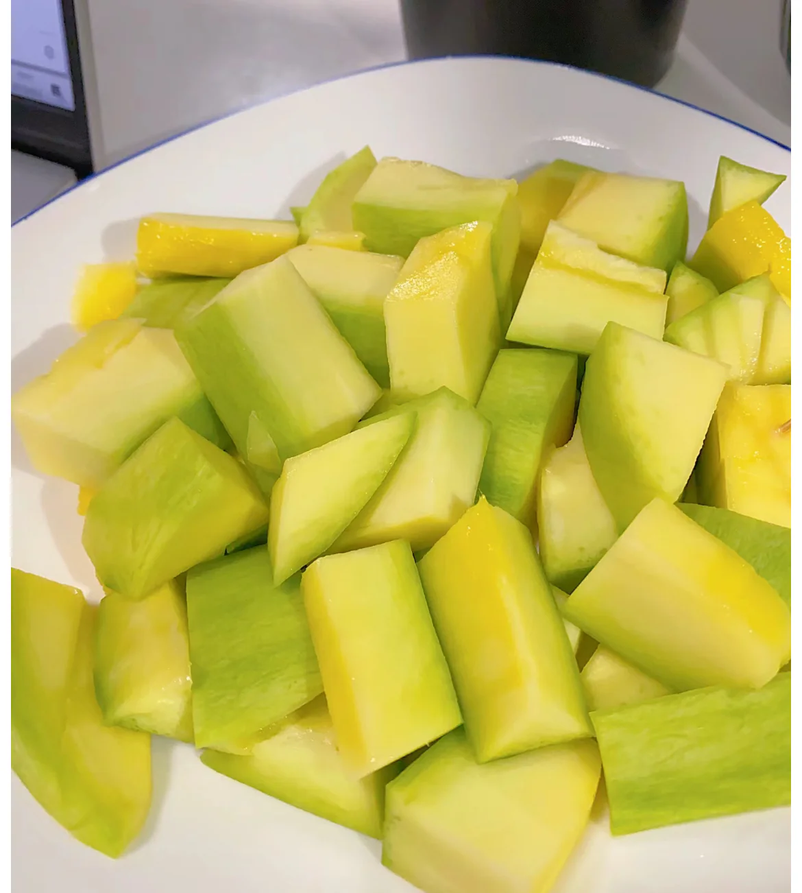 Sweet Imported Green Mango - 1 Piece - Image 3