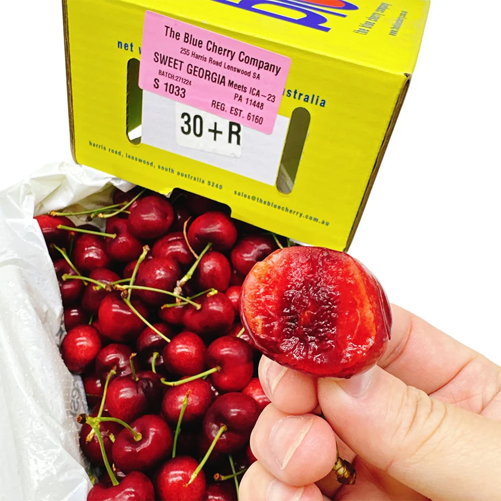 The Blue Sweet Georgia Cherries 30mm+ Gift Box 2kg - Image 2