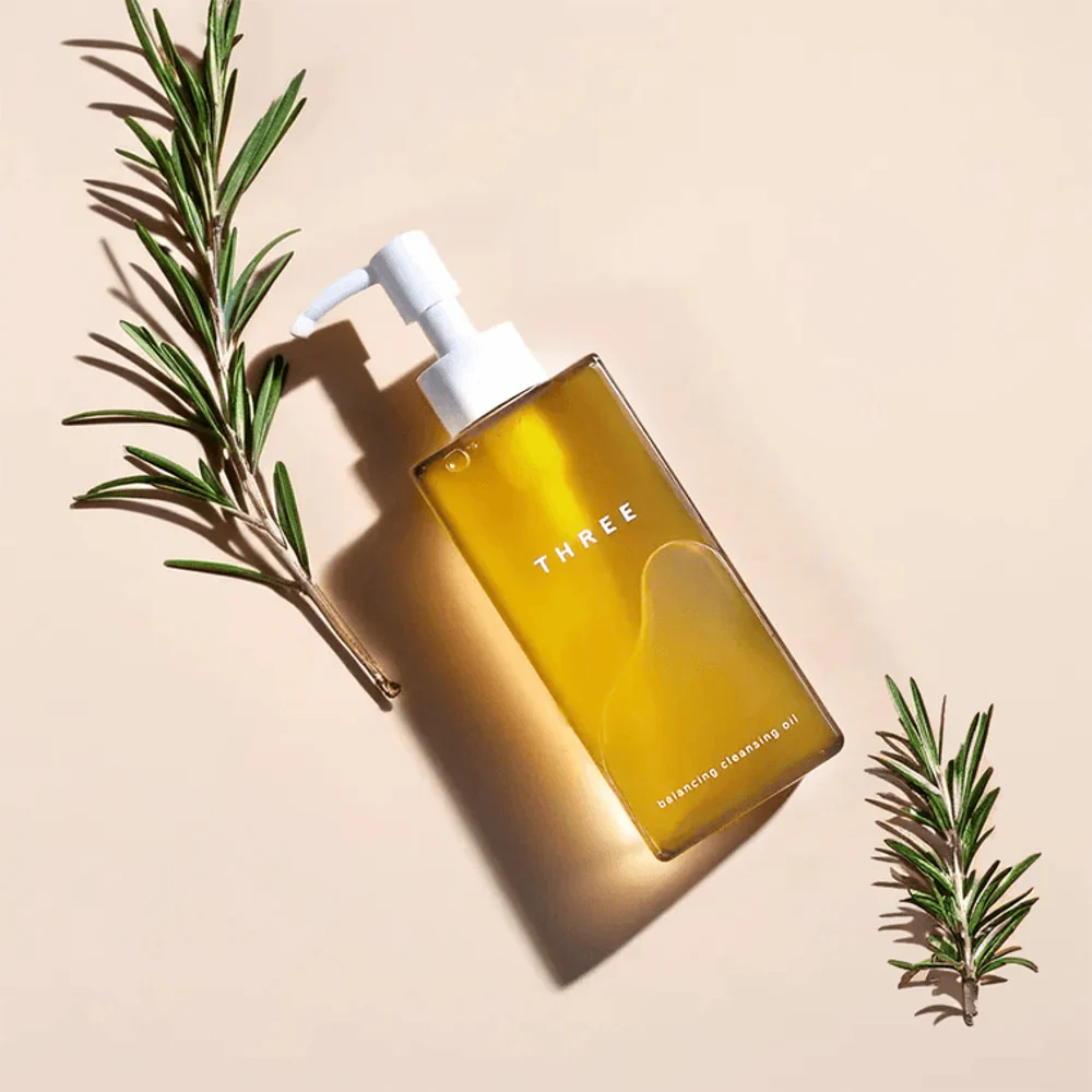THREE Balancing Cleansing Oil for Sensitive Skin 185ml - Image 4