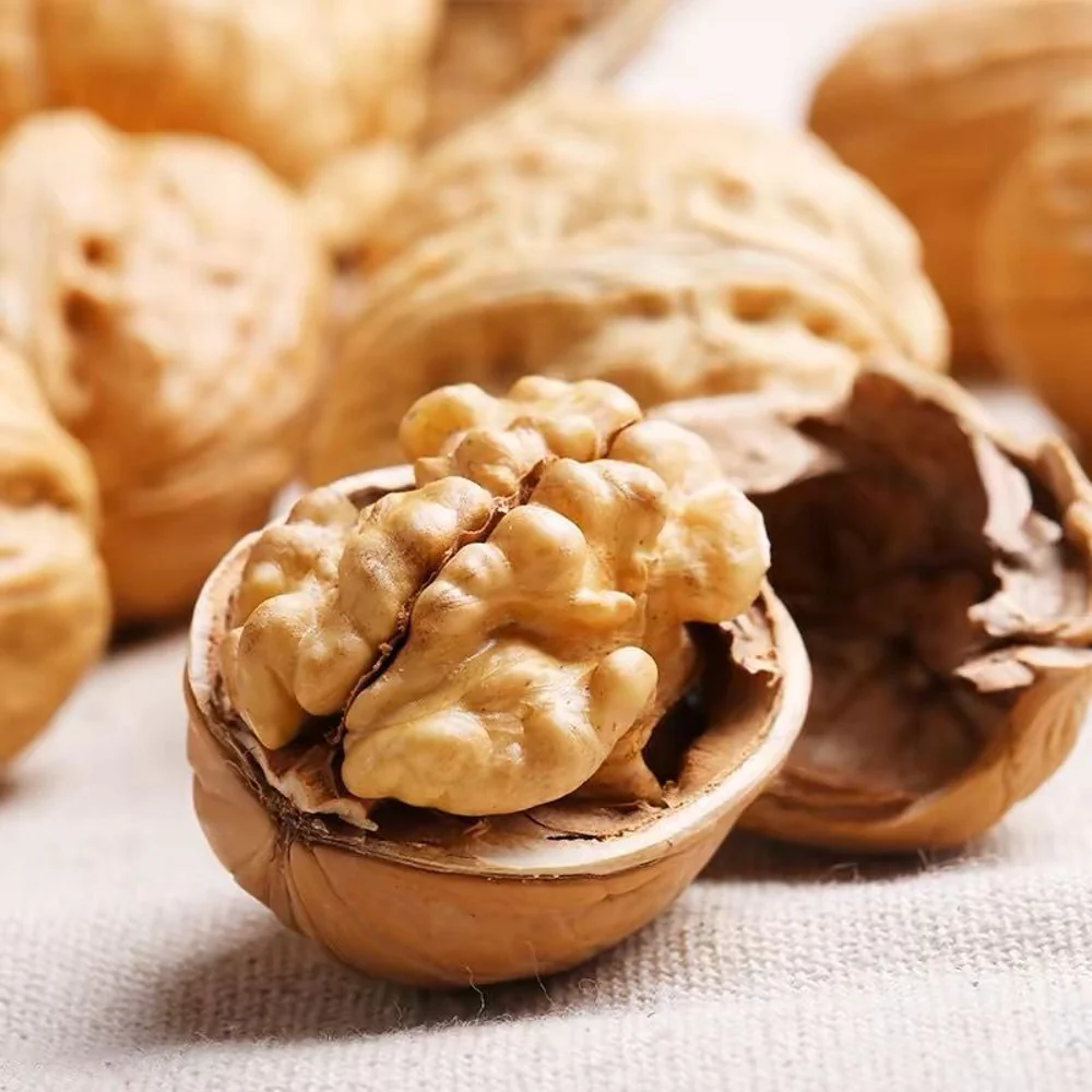 Three Squirrels Milk-Flavoured Roasted Walnuts 150g - Image 4