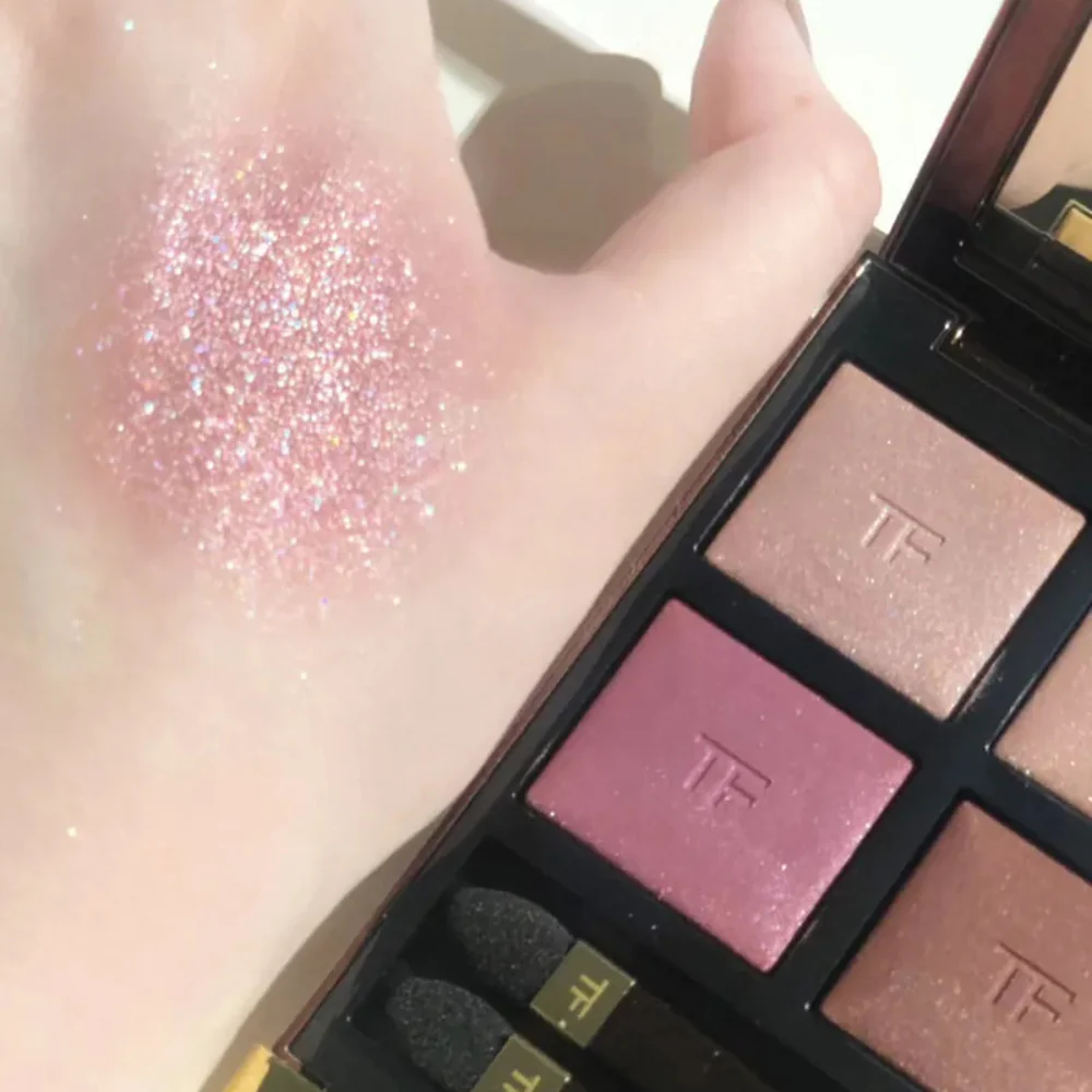 Tom Ford Eye Color Quad #42 Hazy Sensuality - Neutral Rose Nude Shades - Image 4