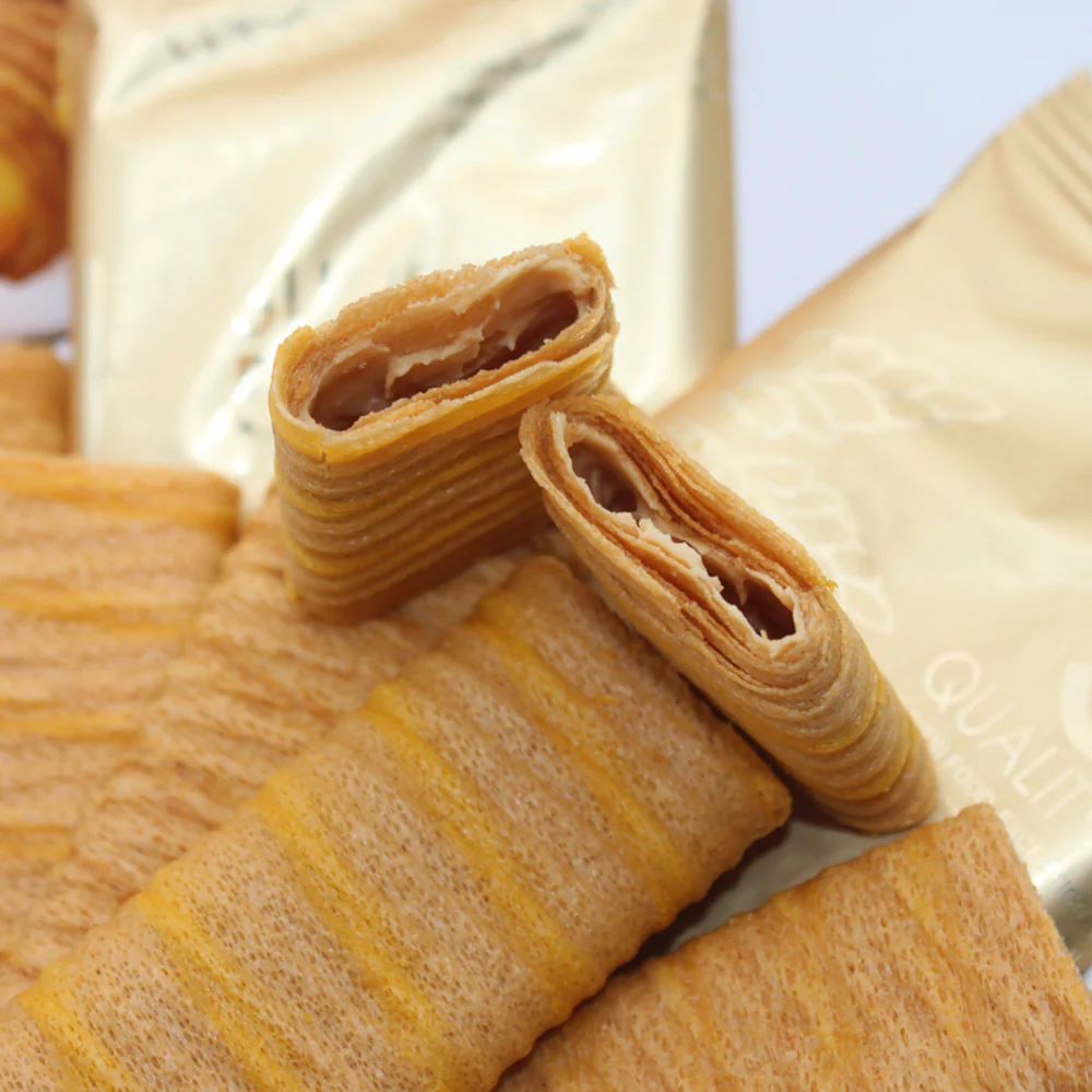 Vina Filled Egg Crisp with Salted Egg Yolk and Cheese Flavor - 100g - Image 3