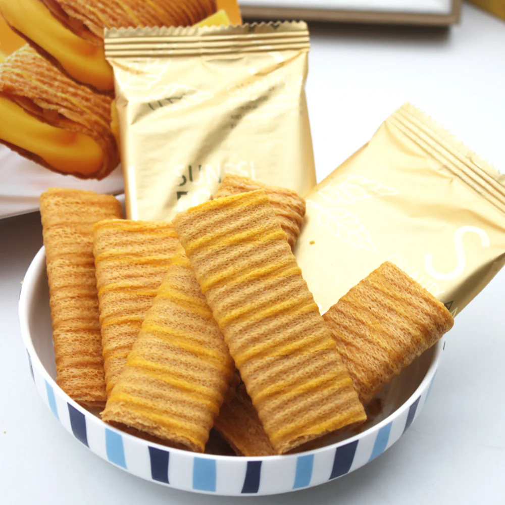 Vina Filled Egg Crisp with Salted Egg Yolk and Cheese Flavor - 100g - Image 4