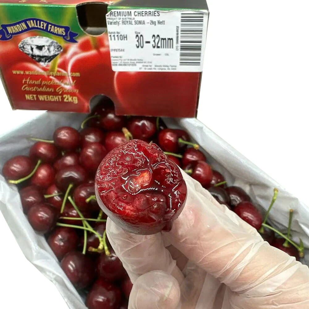Wandin Valley Farms Diamond Royal Sonya Cherries 30–32mm Gift Box – 2kg - Image 4