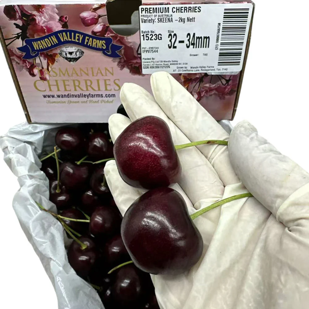 Wandin Valley Farms Tasmanian Skeena Cherries 32–34mm Gift Box 2kg - Image 3