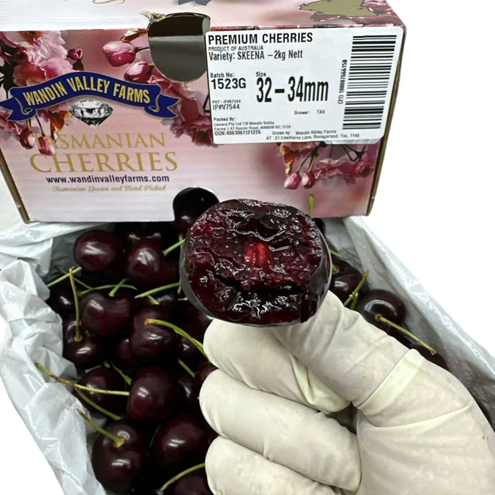 Wandin Valley Farms Tasmanian Skeena Cherries 32–34mm Gift Box 2kg - Image 4