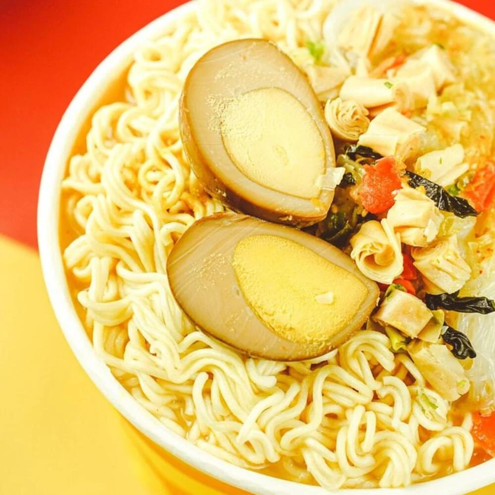 Yang Zhanggui Instant Noodles & Vermicelli Bowl – Golden Beef Broth Flavor 197g - Image 4