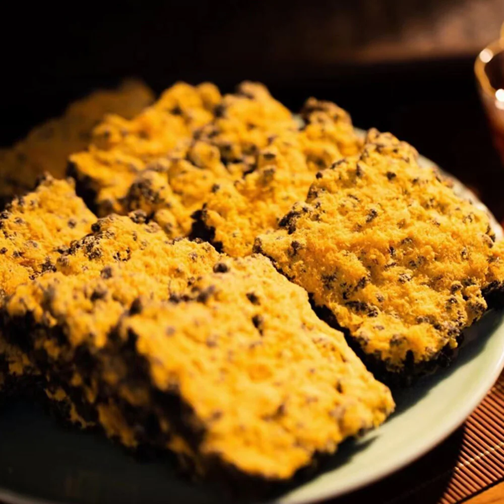 Yishengchang Black Gold Crispy Rice Snack - Crab Roe and Pork Floss Flavor - 208g - Image 2