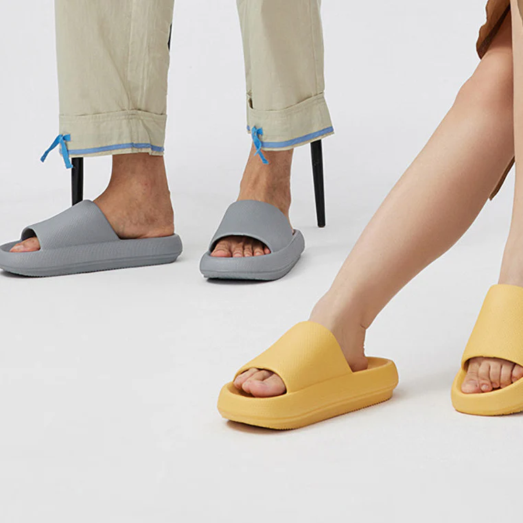 YouDiao Ultra-Soft Thick-Soled EVA Slippers - Yellow, Size 37-38 - Image 2