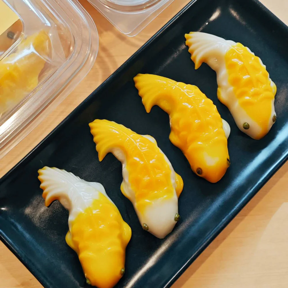 ZhenShi Frozen Milk Passion Fruit Yellow Carp Rice Cake - 4 Pieces, 195g - Image 4