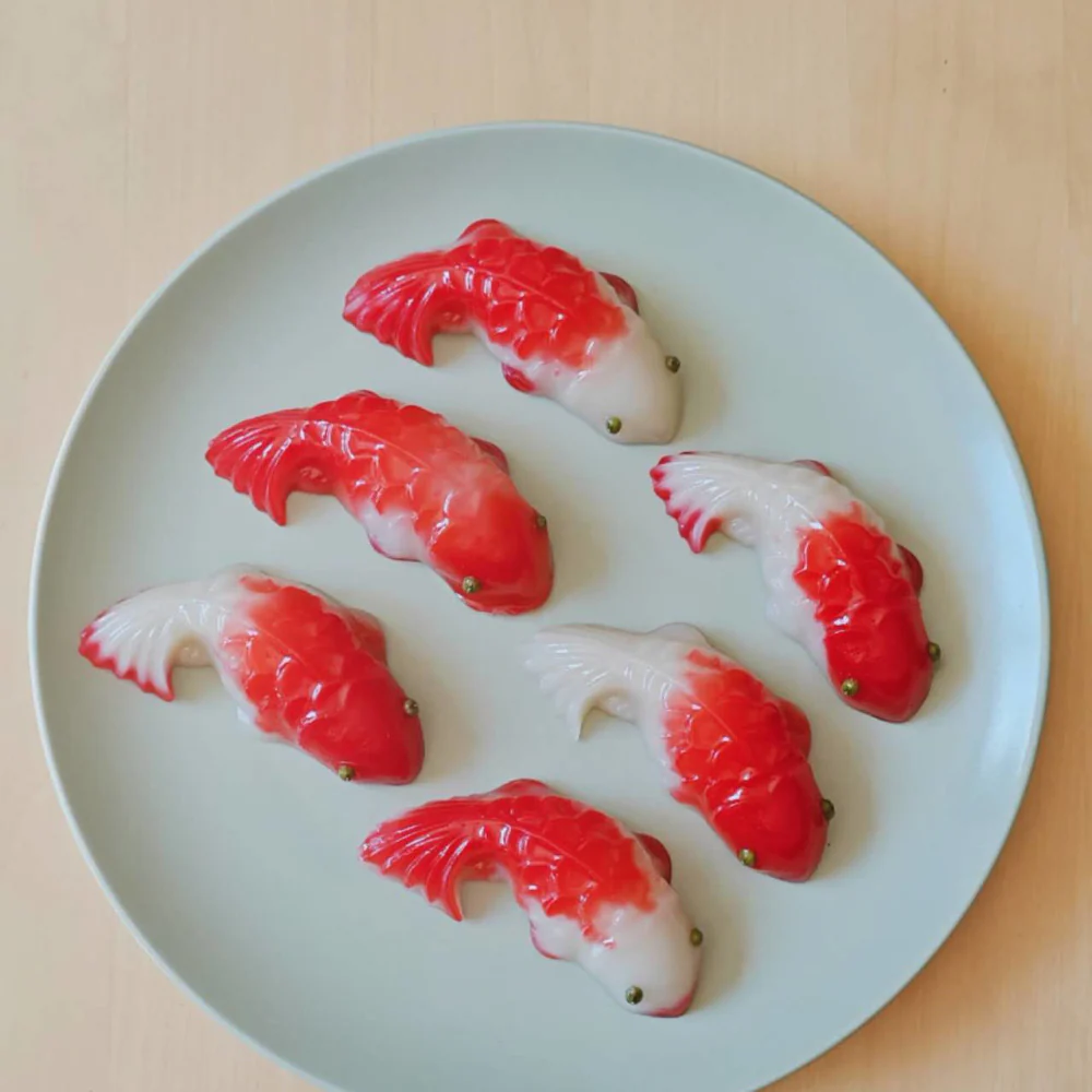 ZhenShi Traditional Coconut Red Carp Rice Cake - 4 Pieces, 195g - Image 3
